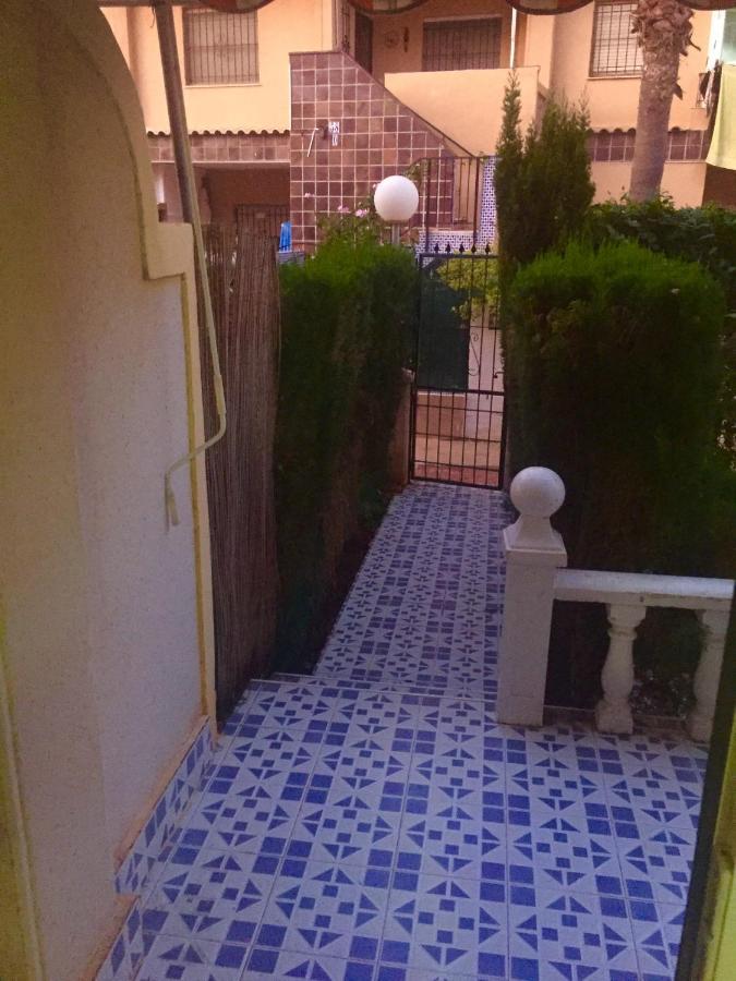 Punta Prima Bungalow Jardin Privado Torrevieja Exterior photo